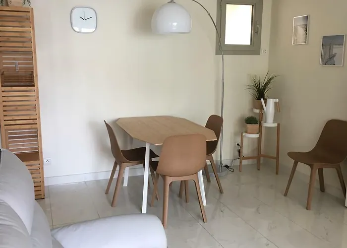 Quiet Flat Next To The *