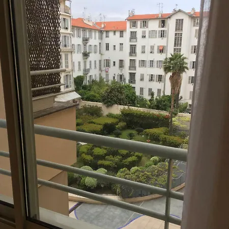 Quiet Flat Next To The Nice